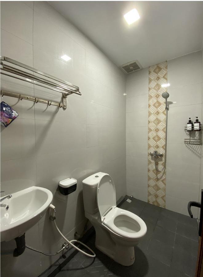 Cn Homestay C2 Floor 3 At Nagoya Hill Mall Extérieur photo